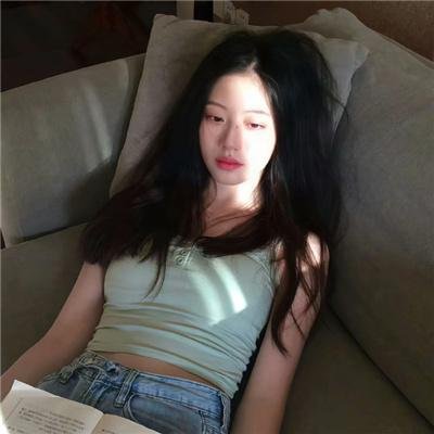 美女荒野逃亡